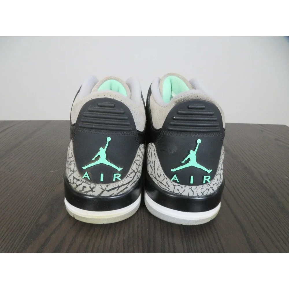 Air Jordan 3 Retro Shoes Mens Size 11.5 Black Green Gray Sneakers CT8532-031